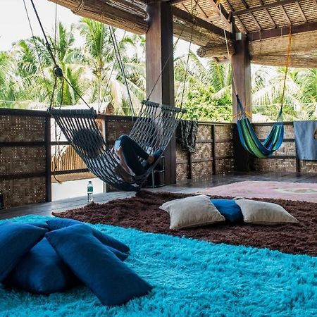 Footprints Homestay (Adults Only) General Luna  Bagian luar foto
