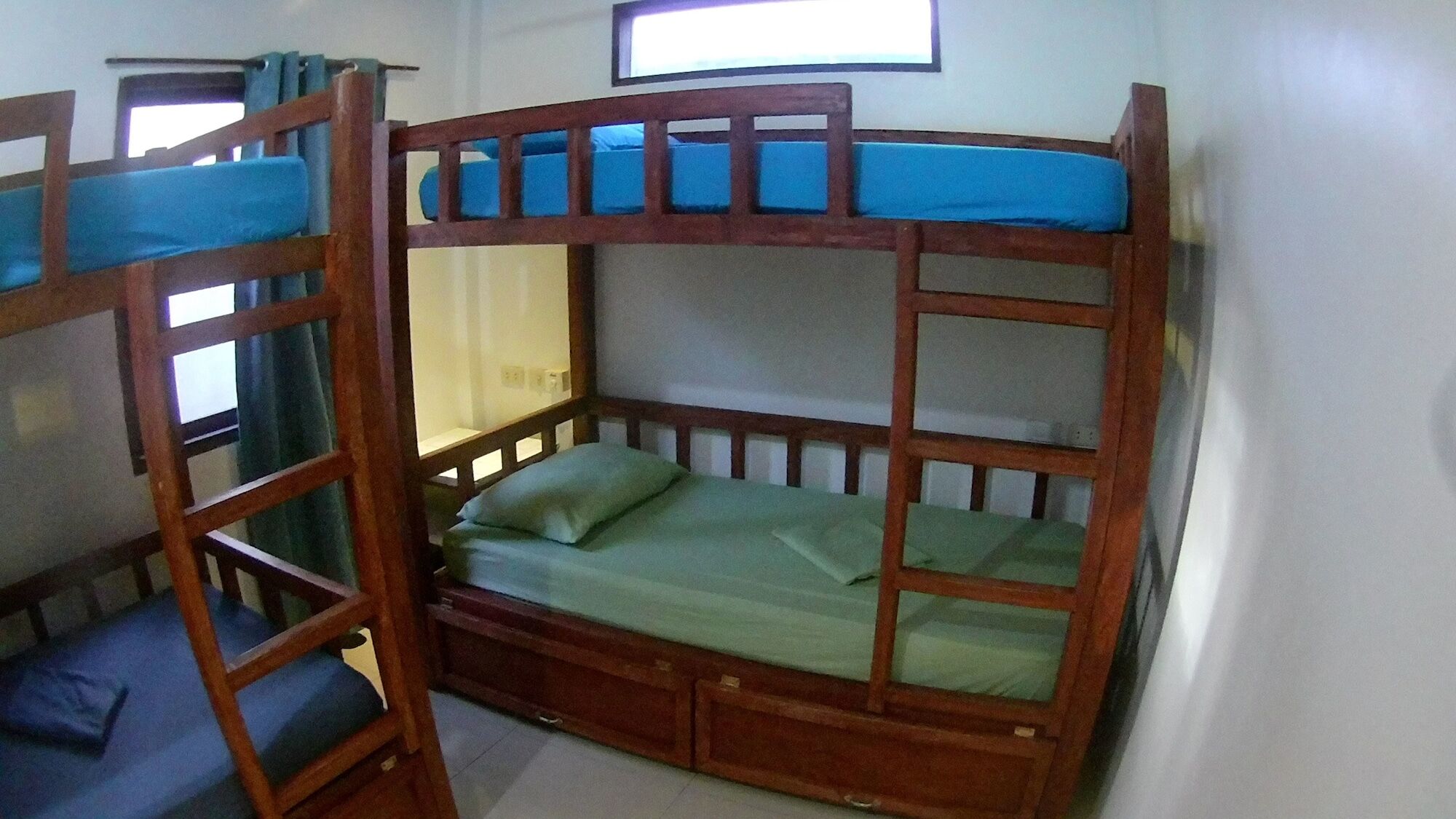 Footprints Homestay (Adults Only) General Luna  Bagian luar foto
