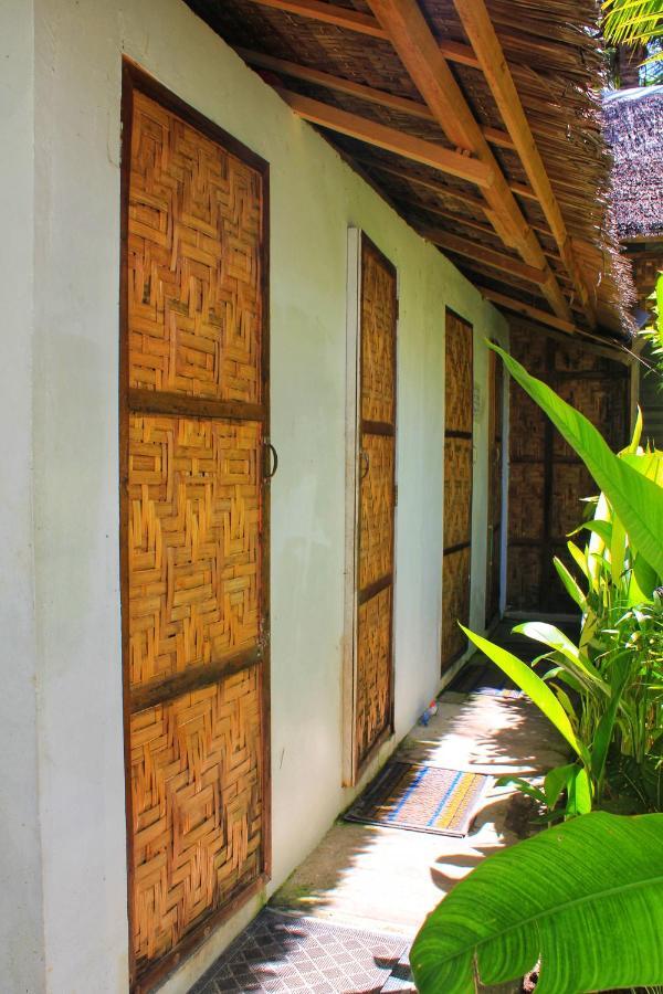 Footprints Homestay (Adults Only) General Luna  Bagian luar foto