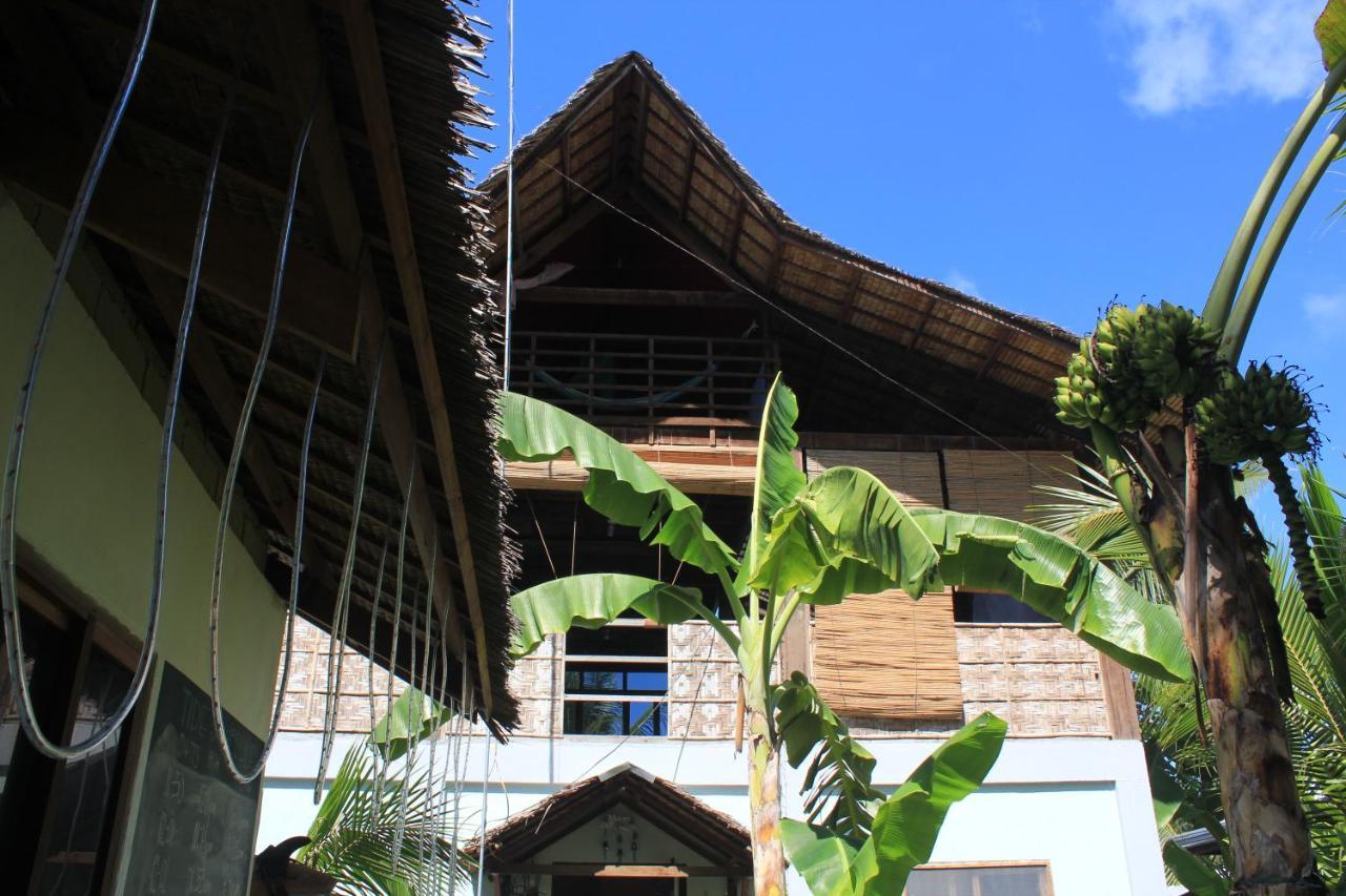 Footprints Homestay (Adults Only) General Luna  Bagian luar foto
