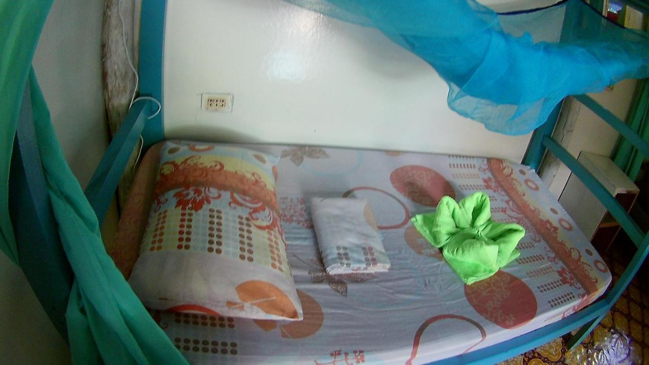 Footprints Homestay (Adults Only) General Luna  Bagian luar foto